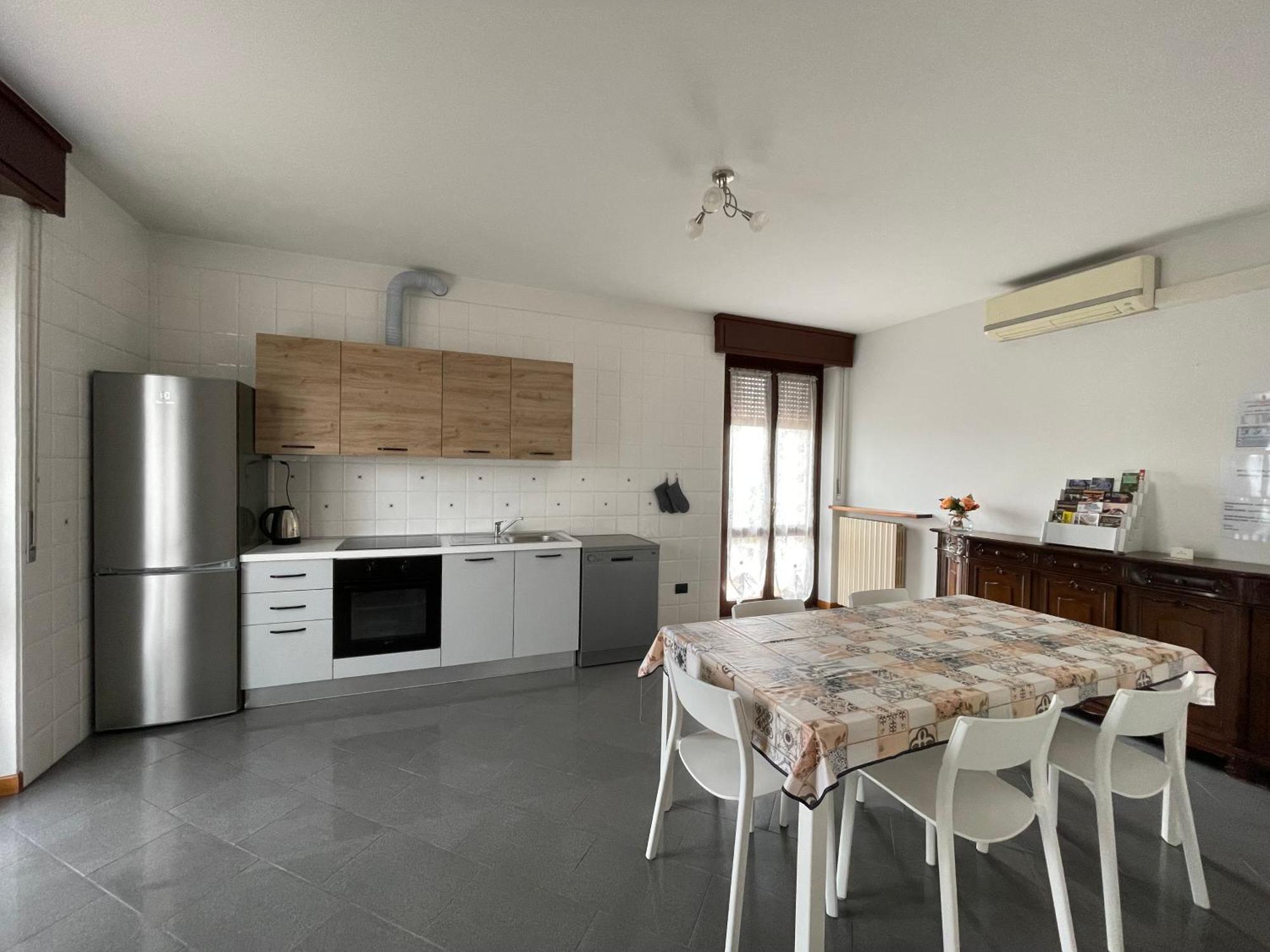 Casa Luigi - Appartamenti A เปสเคียรา เดล การ์ดา ภายนอก รูปภาพ